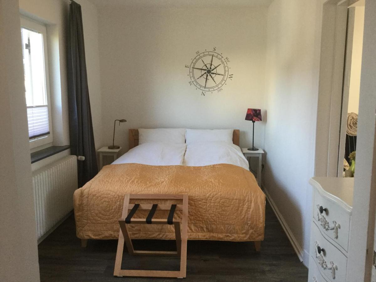 Ferienhaus Us Luett Hus Und Das Zimmer Linde Im Haupthaus 奥尔登堡 外观 照片